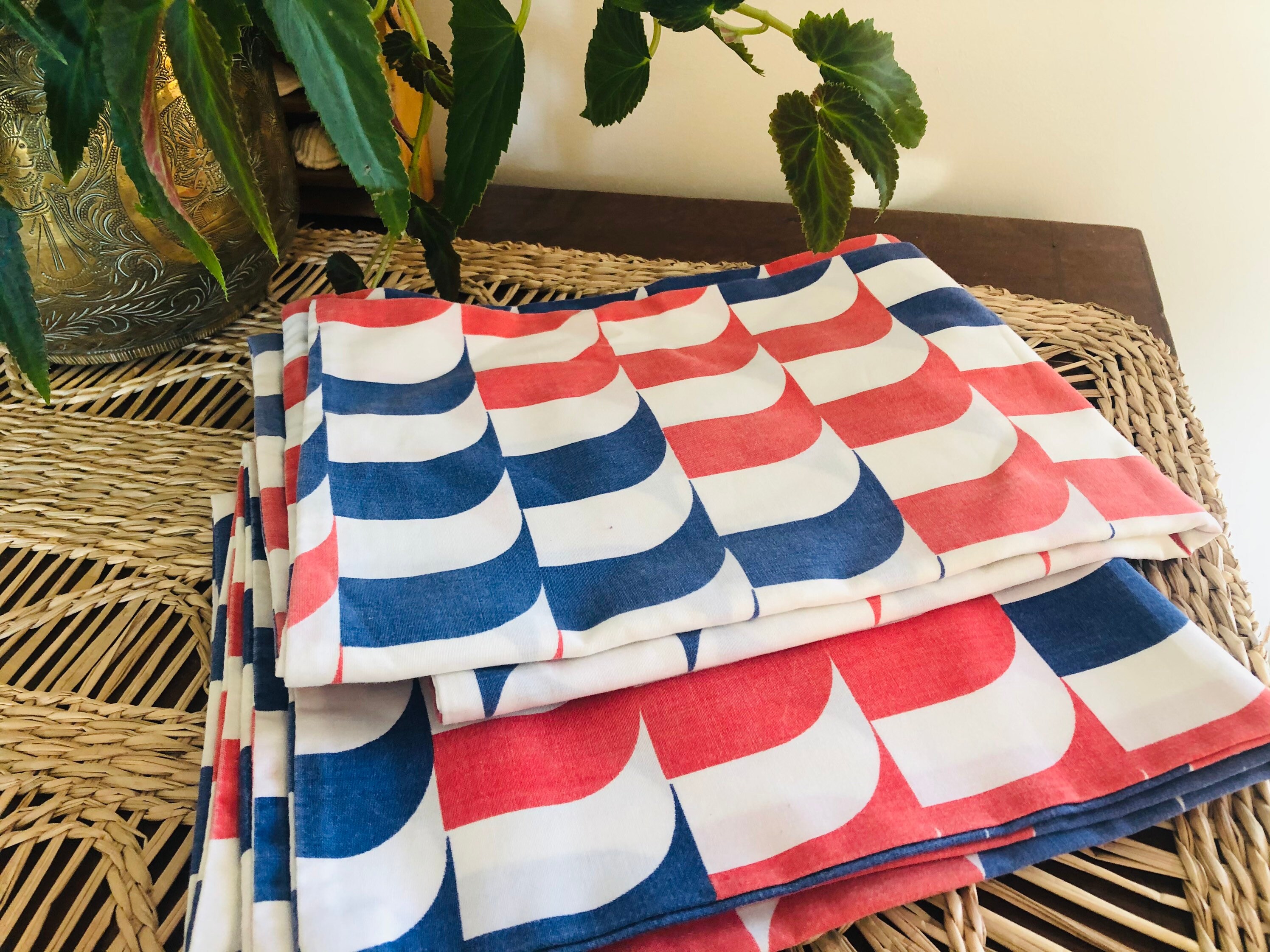 Pair of retro patterned pillow cases Etsy