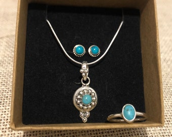 Turquoise Jewelry Set: Necklace, Earrings and Ring