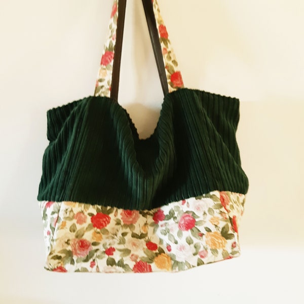 Sac cabas velours côtelé vert  et tissu imprimé Roses fleurs grand format