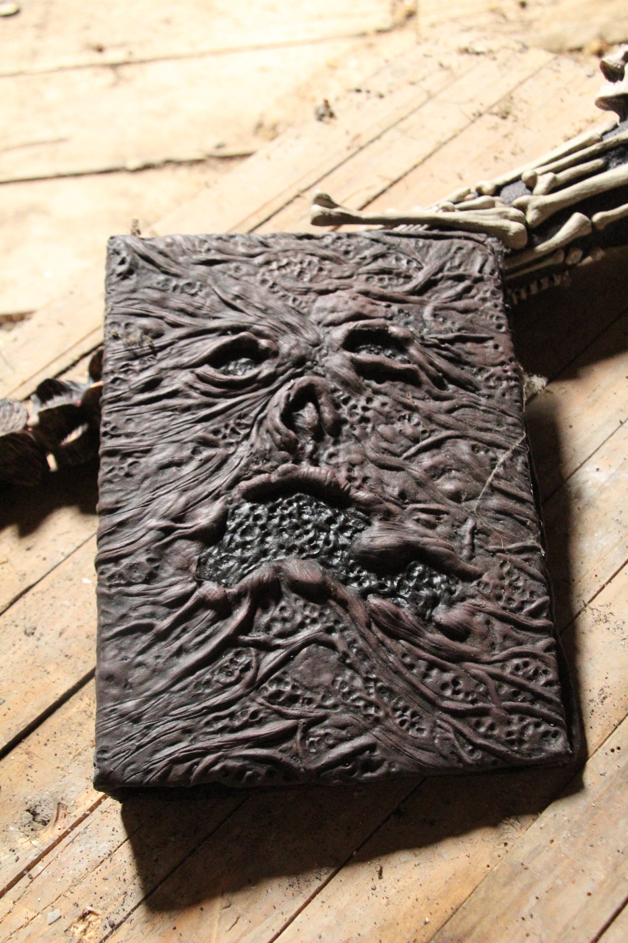 死霊のはらわたII　死者の書　ネクロネミコン　レプリカ　激レア 死霊のはらわたII 死者の書 ネクロネミコン レプリカ 激レア