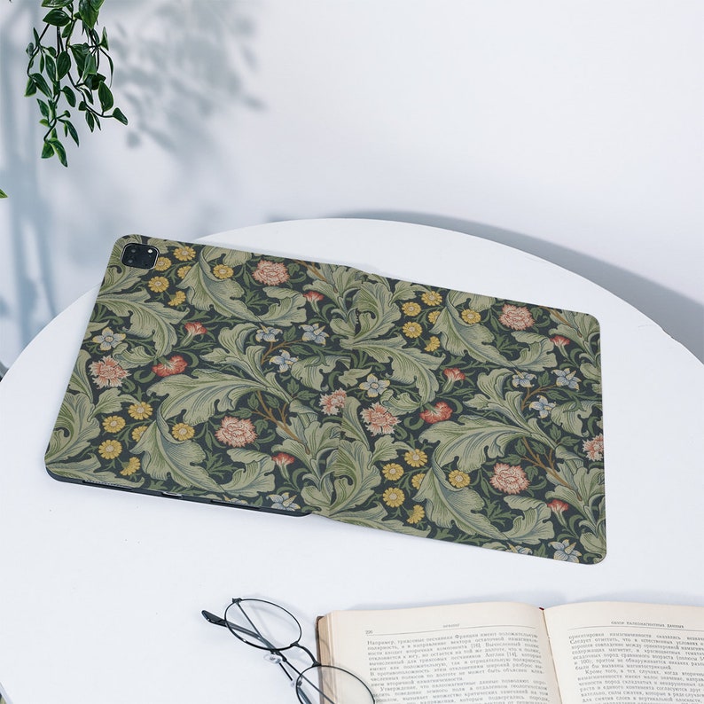 Retro Floral Aesthetic Cover Case for Apple iPad Pro 9.7'' 11'' 12.9 inch 2022 iPad Air 4/5 iPad 7/8/9 iPad mini 6 5 4 Case 2021 iPad Cover zdjęcie 4