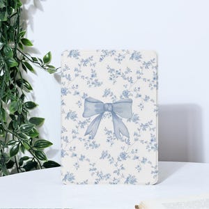 Blue Bow Flowers Kindle Case For Paperwhite 1/2/3/4, Kindle 2019/2022, Kindle 10th 11th Gen, Kindle Paperwhite Cover, Paperwhite 2021 Case