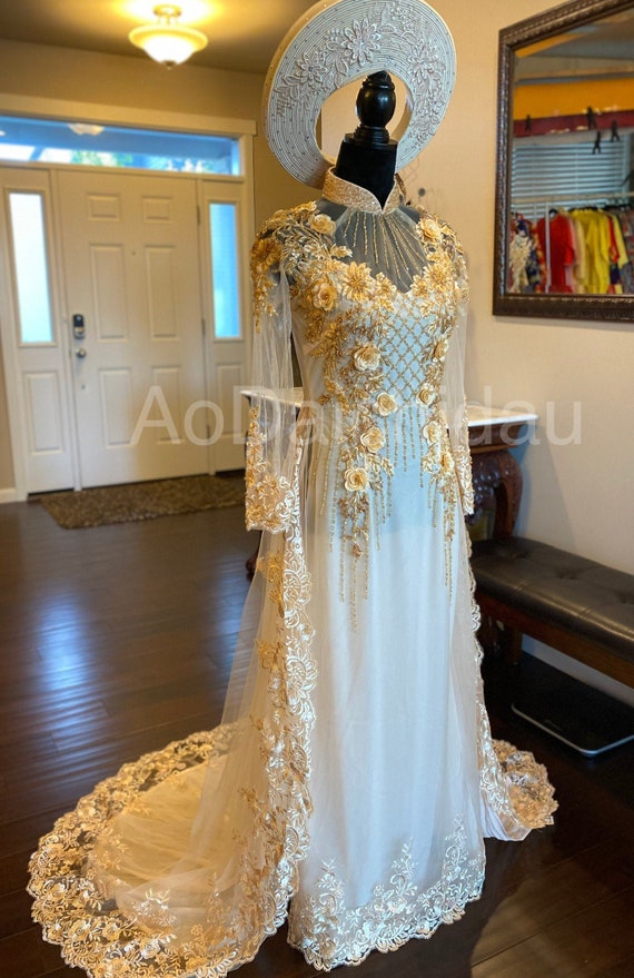 slim fit dress slacks Ivory Gold Appliques Wedding Dresses Sweep/Brush Train Bridal Gown,MW3 –  Musebridals main image 1