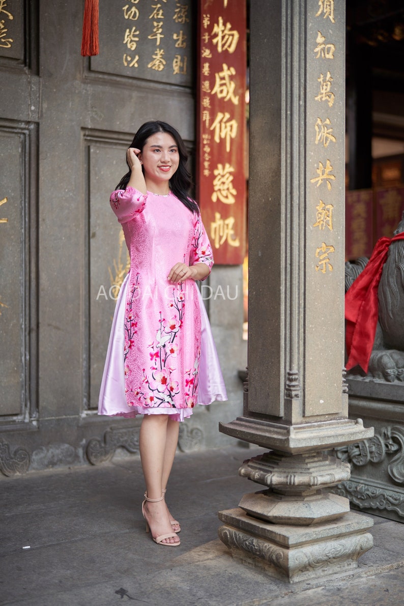 Pre-made Vietnamese Modernized Ao Dai in Pink and Floral With skirt (pink)