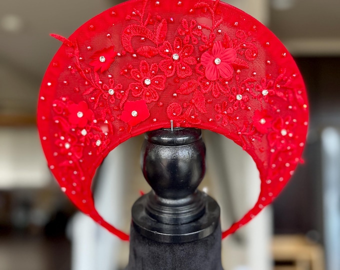 Modernized Headband for Vietnamese Ao Dai, in Red, Headpiece, Adjustable - Mấn Khăn Đống Áo Dài Cưới