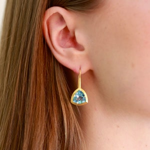 Earrings shining gemstone, gold, unusual design for every day, goldsmith handmade 925 silver with 18kt gold plating