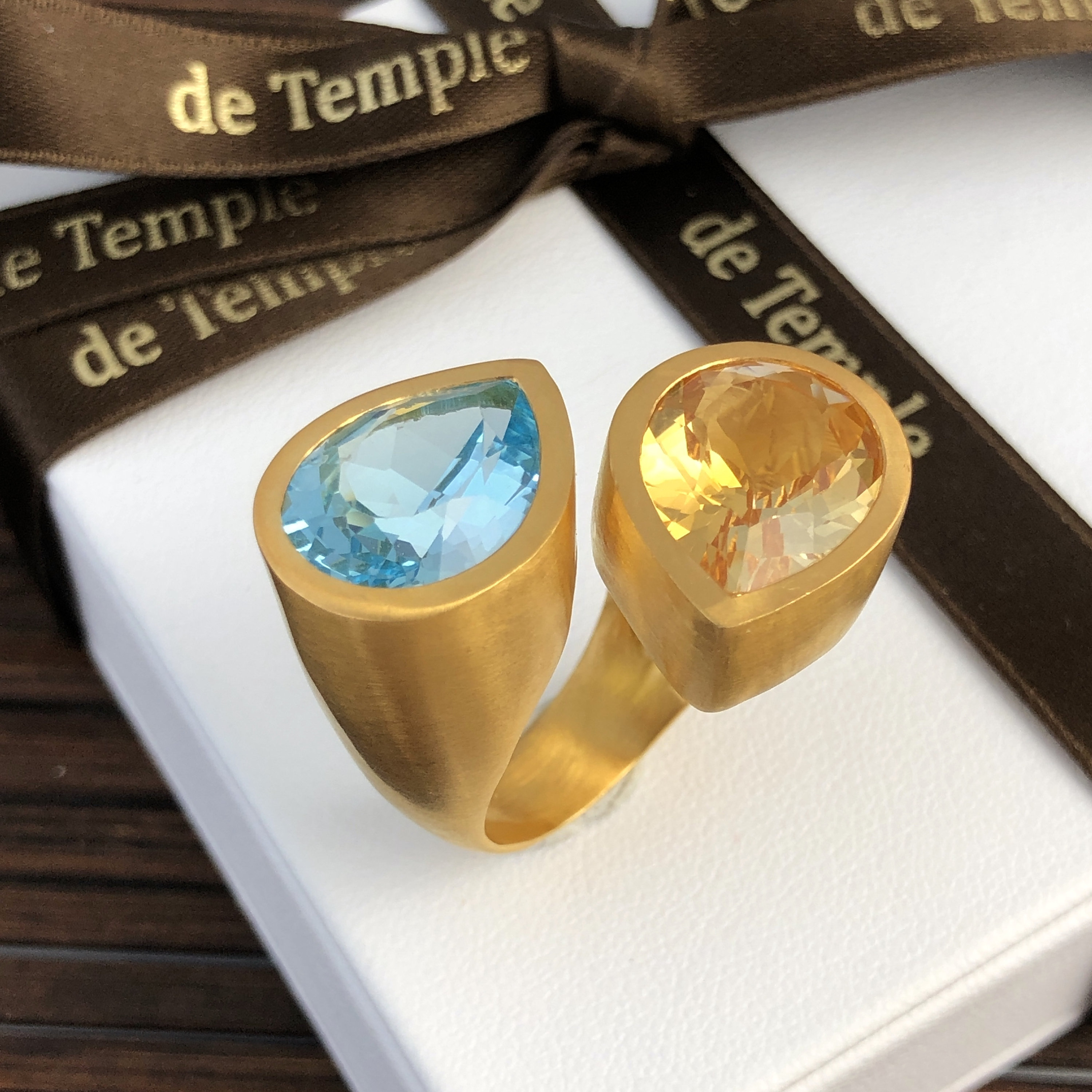 Beautiful ring citrine blue topaz, handcrafted designer ring made of 925 silver 18kt gold plated faceted gemstones, eye-catcher