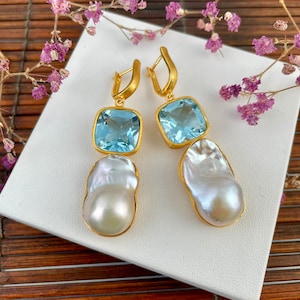Statement earring blue topaz pearls, eye-catcher 925 silver 18kt gold-plated, handmade unusual jewelry gift, each pair is unique