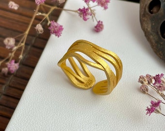 Golden ring exceptional goldsmith design, top jewelry gift girlfriend 925 silver 18 carat gold-plated, handcrafted