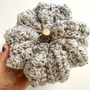 Crochet Pumpkins, Fall Decor, Pumpkin Decor, Farmhouse Decor, Pumpkins, Handmade Pumpkins