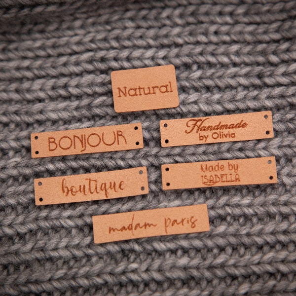 Etiquetas de costura personalizadas. Hermosas etiquetas personalizadas de tejido vegano, etiquetas de productos, cuero alcántara.