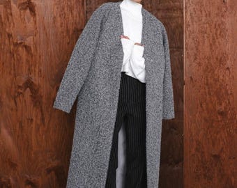 Lange gemêleerde grijze bouclé-woljas | Zachte bouclé-jas | Winterjas met riem dames | Overmaat XS-L | Warme jas van wolmix met textuur
