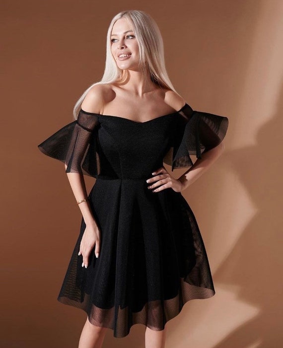 Black dress puffy discount