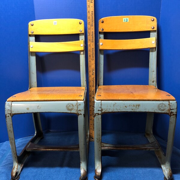 2 Envoy CHILD School 25” Steel 13” Wood Seat Vintage CHAIRS Grand Rapids circa 1955  *2 SMALL School Chairs*  10 pics  -->Free Shipping<--