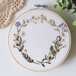 Chamomile Wreath Embroidery Pattern, Floral Beginner Embroidery PDF Pattern, Wildflower Embroidery Designs