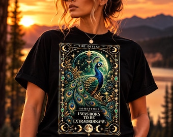 Camiseta con diseño de pavo real y tarot / Luna celestial, plumas esmeralda y diseño gótico