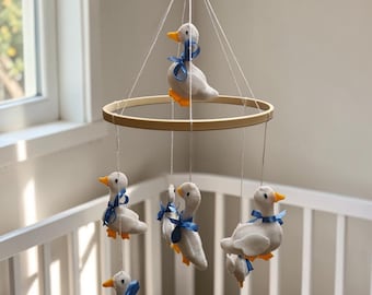 Handgemaakte vilten gans babymobiel, decoratie wieg