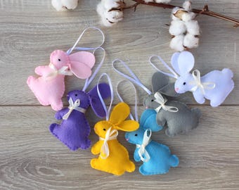 Felt Easter Bunny Ornament: Handmade Farmhouse Decor