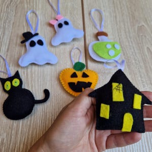 Felt Halloween Ornaments, pumpkin, black cat, ghost, spooky house