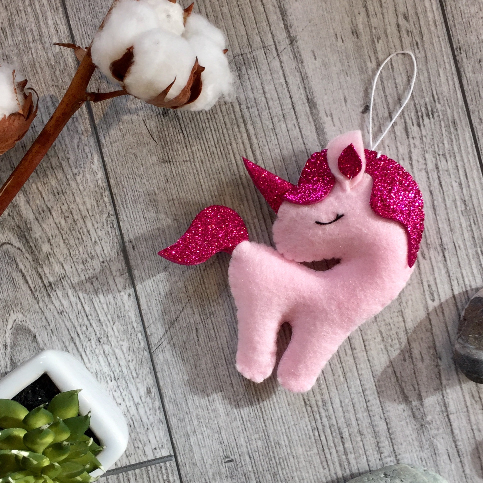 ユニコーン フェルト ぬいぐるみ 壁飾り クリスマス飾りにも il_fullxfull.2064080784_kemc.jpg