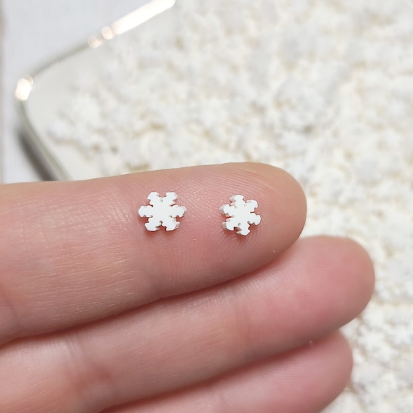 FAKE White Snowflake Polymer Clay Sprinkles - Clay Jimmies - Fake Sprinkles - Faux Food - Fake Food - Clay Sprinkles - Slime Sprinkles