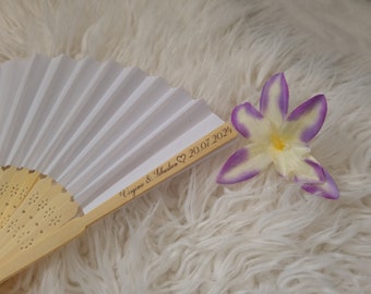 Personalized wooden and paper fan. Gift idea for wedding, christening, communion, or birthday guests. Original gift