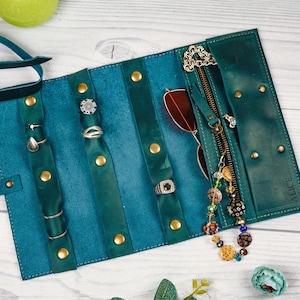 Jewelry organizer travel, Leather jewelry case, Jewelry travel case, Travel jewelry roll, Personalized jewelry organizer
