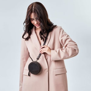 Kleine runde Tasche Frauen, runde Ledertasche, kleine Kreistasche, kleine runde Tasche, runde Minitasche, runde Minitasche, Crossbody-Minitasche