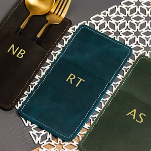 Leather utensil holder,Cutlery holder pouch,Leather cutlery pouch,Cutlery organizer,Personalized cutlery holder,Utensil organizer
