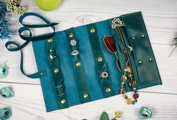 Jewelry organizer travel, Leather jewelry case, Jewelry travel case, Travel jewelry roll, Personalized jewelry organizer