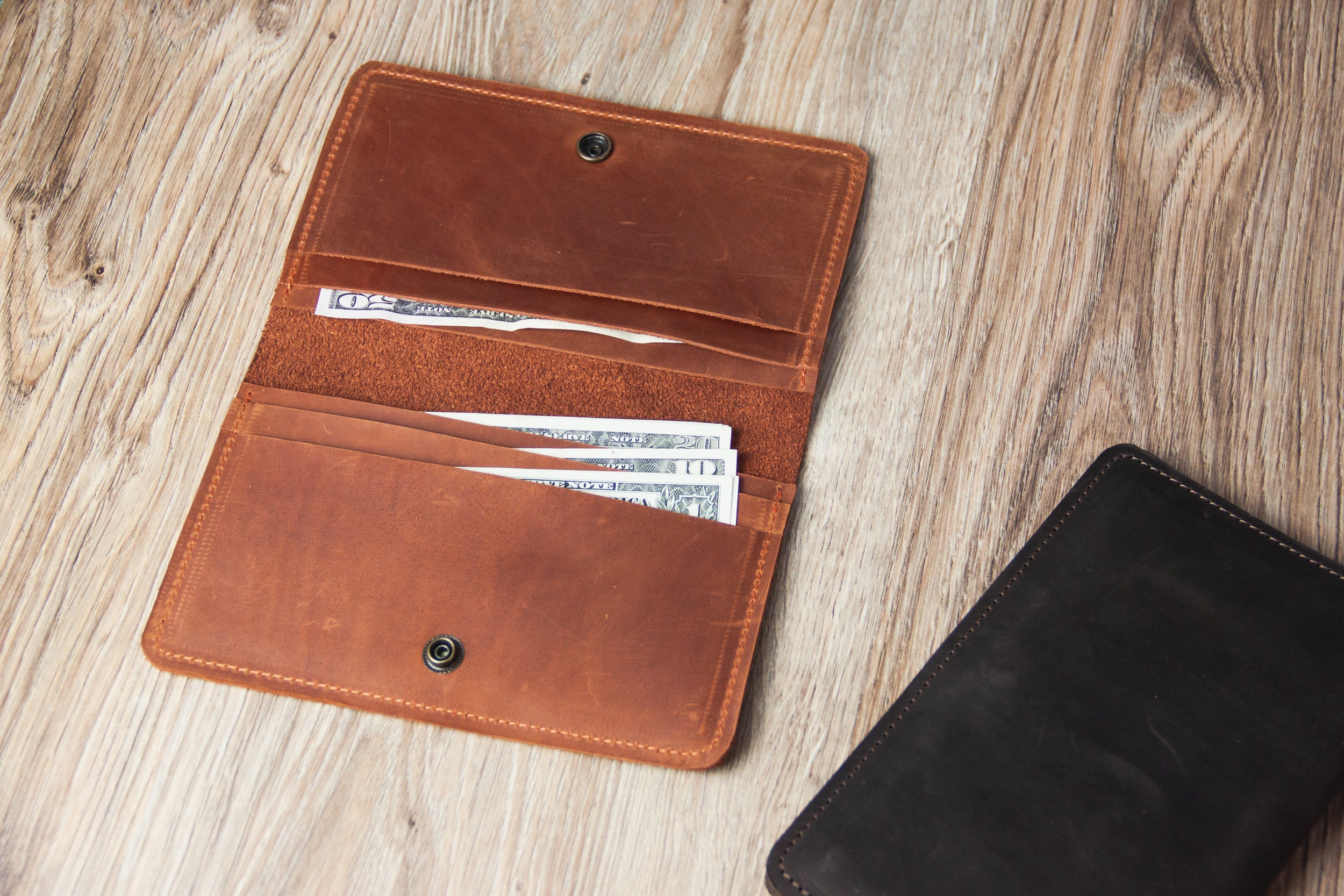 Leather budgeting wallet with dividers, Handmade expense tracker pouch, Cash envelope system, Gift for planners, Minimal finance accessory