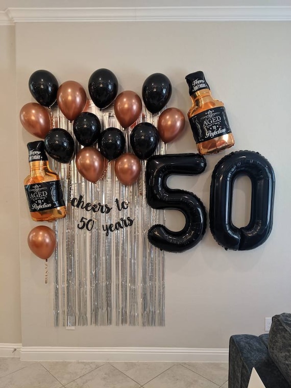 Saludos a 50 años Juego de decoración de cumpleaños Decoraciones de 50  cumpleaños Globos de whisky Globos de 50 cumpleaños Jumbo Negro 50 -   México