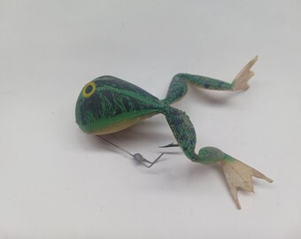 VINTAGE RUBBER FROG Fishing Lure Antique Collectible Fisherman's