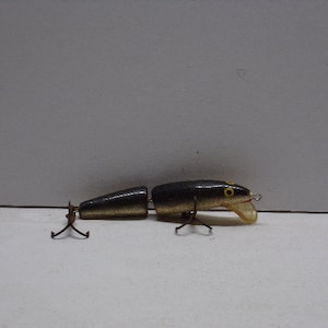 Vintage Storm Thin Fin Hot N Tot Crankbait Fishing Lure Length 3 Inches -   Singapore
