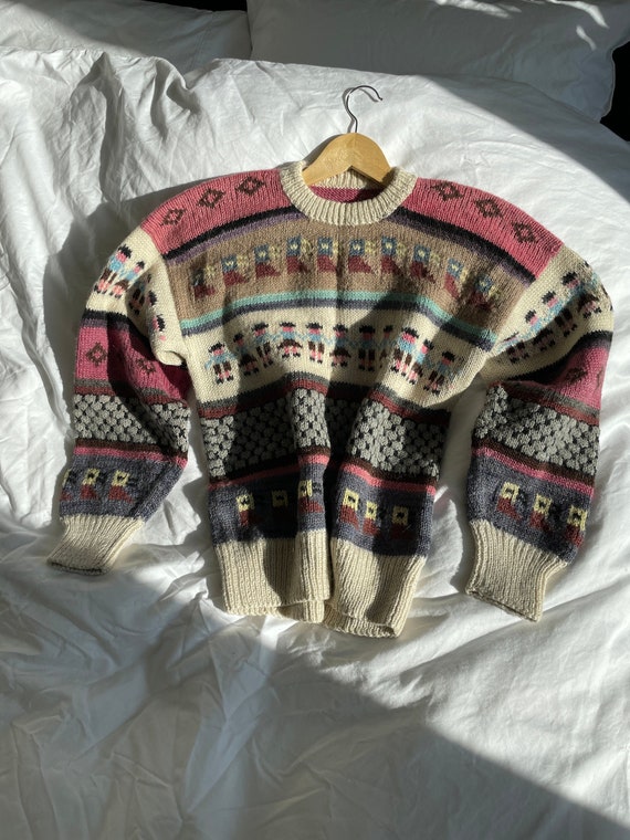Vintage Hand Knit Novelty Print Wool Pullover Swea