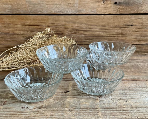 6 Vintage-Schalen aus gemeißeltem Glas, hergestellt in Frankreich