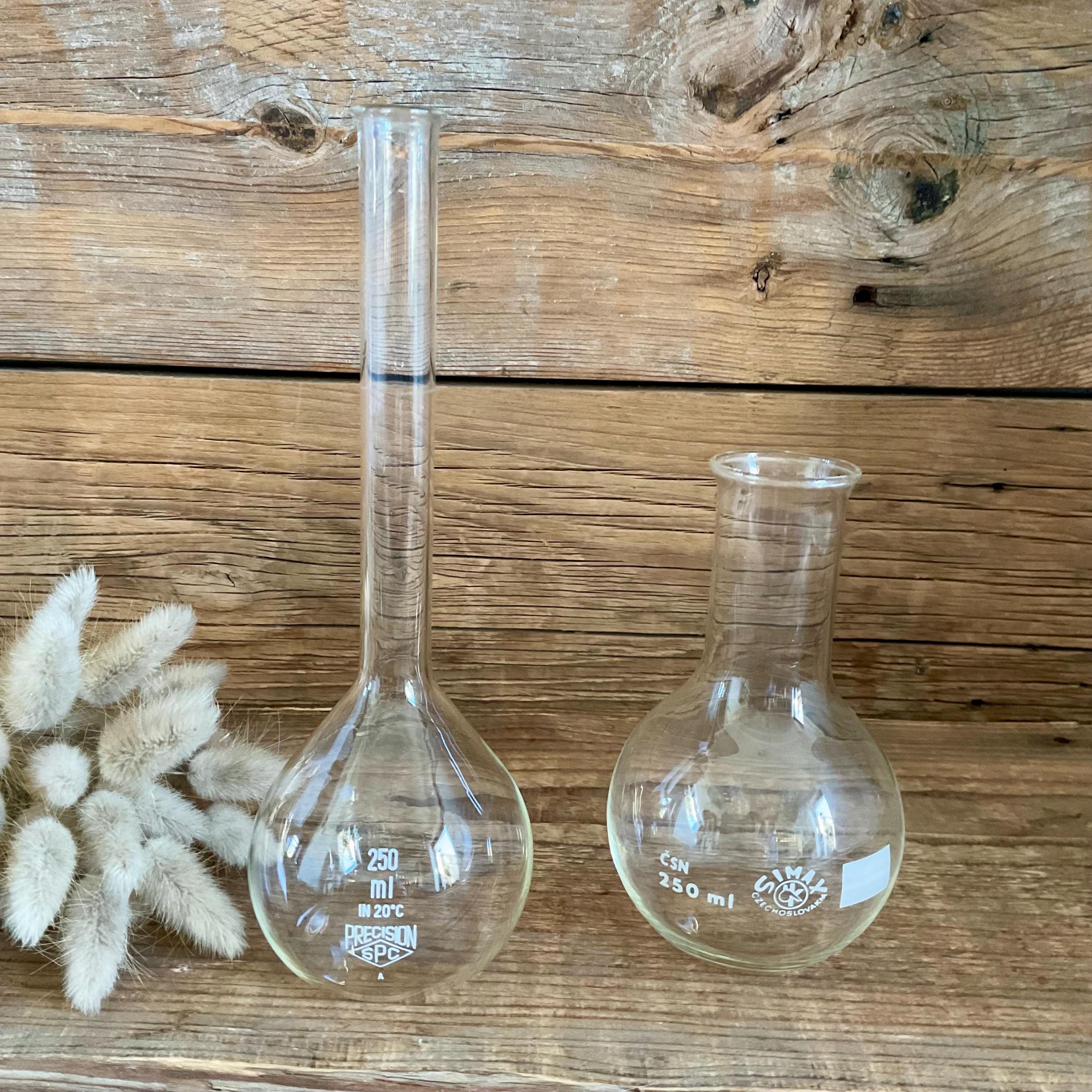 Beuta Di Erlenmeyer Laboratorio Disegno Beuta | Vettoriale