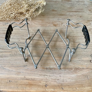 Vintage Expandable Trivet