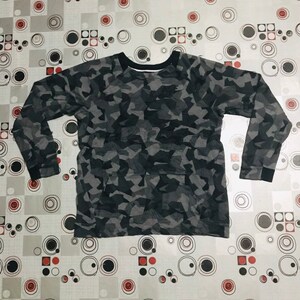 Rare! Nike Camo Small Logo Sweatshirt Crewneck Pullover