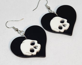 Skull Heart Earrings, Halloween Earrings, Spooky Jewelry, Witchy Jewelry, Spooky Earrings, Skeleton, Halloween Jewelry, Goth Earrings