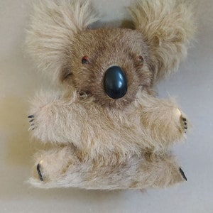 Vintage oryginal Koala bear, made around 50&#39;, tall 22 cm, oryginal materials, glasss eyes, rubber nose, free worldwide shipping