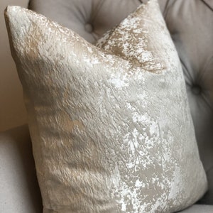 Luxury Champagne Floral Texture Pattern High Quality Modern Handmade Cushion Cover