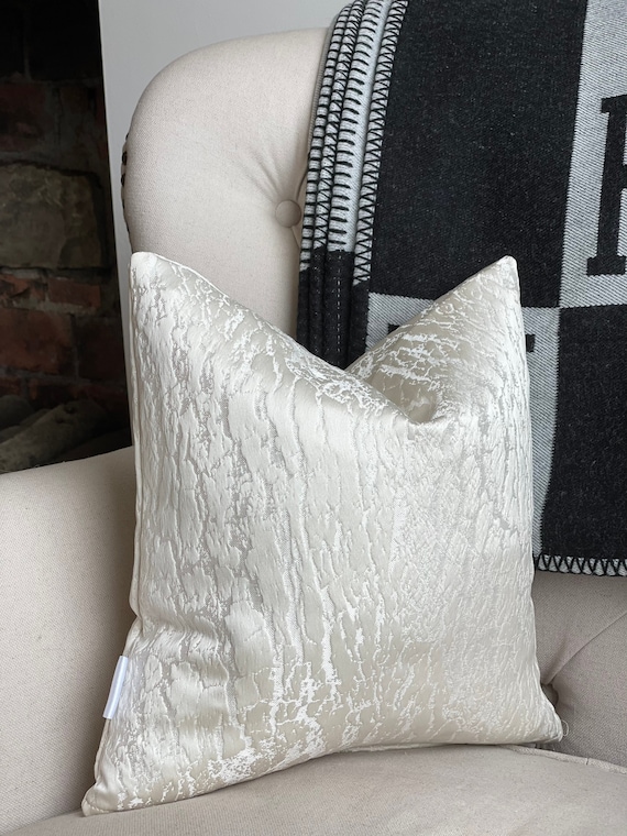 Luxury Cream Ivory White Opal Marble Crackle High Quality Modern