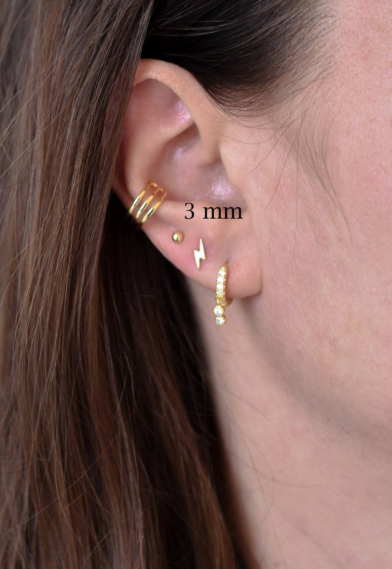 Pendientes diminutos, pendientes de bolas de plata de ley, pendientes chapados en oro de 14K, pendientes delicados, pendientes de puntos, pendientes de 2 mm y 3 mm, plata de ley sólida imagen 7