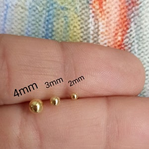 Pendientes diminutos, pendientes de bolas de plata de ley, pendientes chapados en oro de 14K, pendientes delicados, pendientes de puntos, pendientes de 2 mm y 3 mm, plata de ley sólida imagen 5