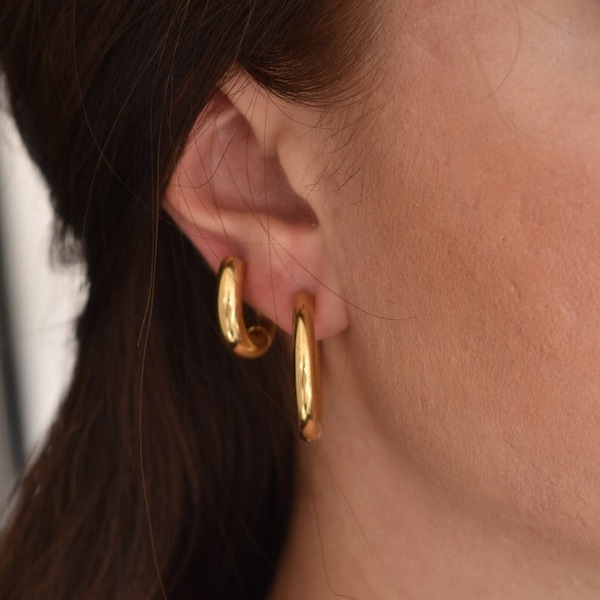 Gold Huggie Hoop Earrings, Thick Gold Hoop Earrings, Chunky Gold Hoop Earrings, Gold Earrings, Gold Hoops, Gift for Her, Women Jewelry