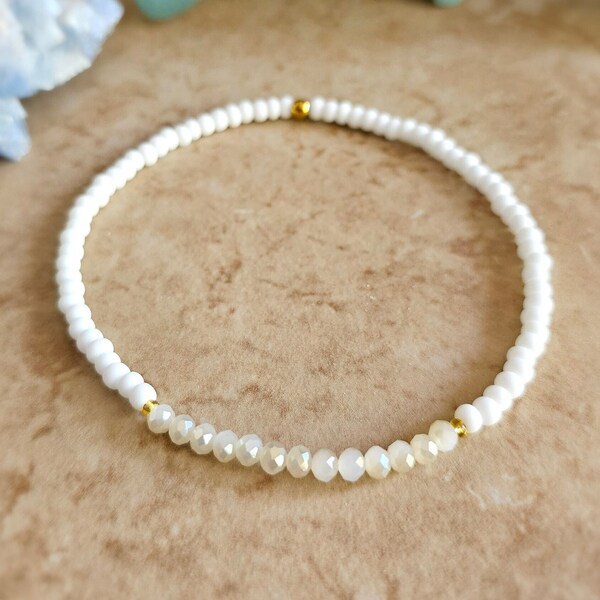 Stretch Anklet: White and Light Gold Seed Bead and Faceted Crystal Ankle Bracelet, Summer Jewelry, Beaded Anklet, Minimalist Anklet