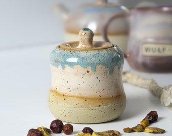 handmade jar,small ceramic jar,tiny container with lid