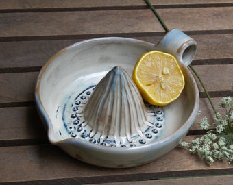 Ceramic Juicer | Pottery Citrus Juicer bowl | Lemon Squeezer