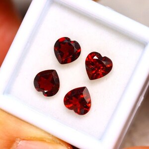 3.50Ct 4Pcs Natural Red Rhodolite Garnet S614